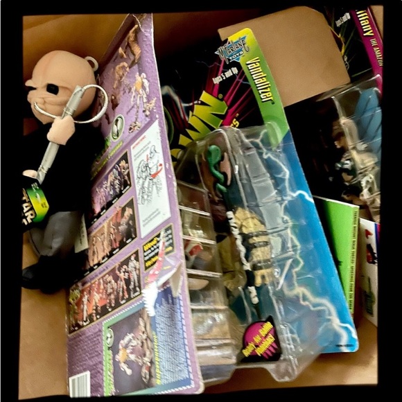 VINTAGE MYSTERY surprise 🎁 TOY BOX- 12 Random collectible Toys, some FULL SIZE - Picture 13 of 15